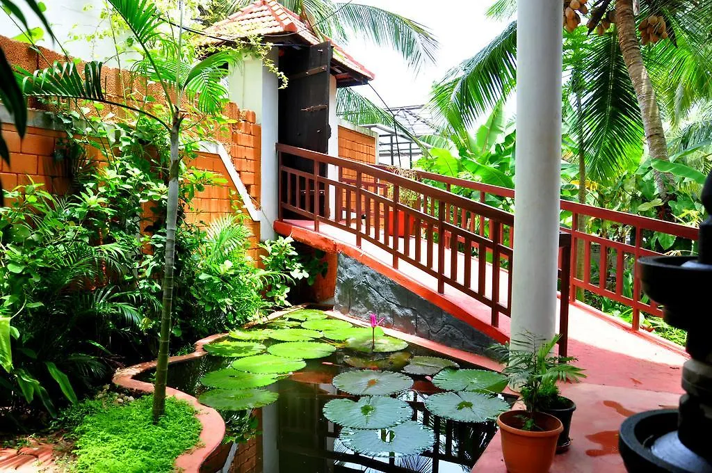 ***  Chakra Ayurvedic Resort 코발람비치 인도